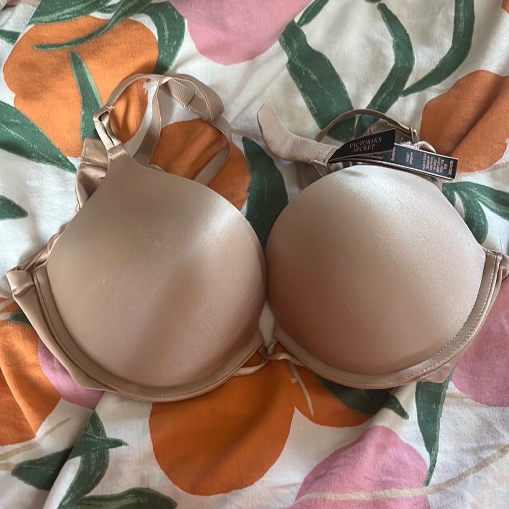 Victoria’s Secret Bombshell Push Up Bra 32C